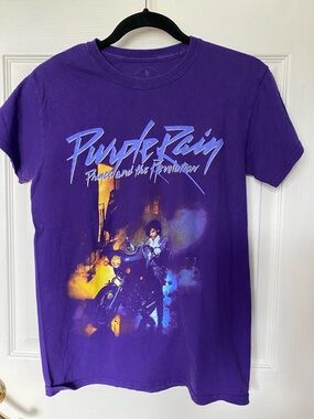 Purple Short Sleeve Graphic Tee - Purple Rain Motif Size S
